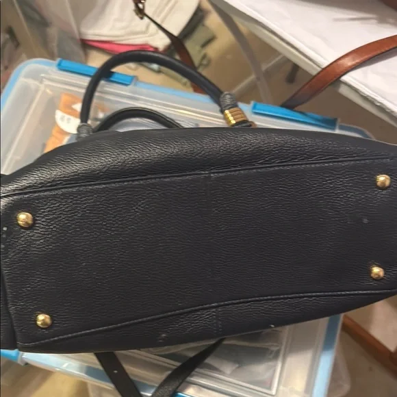 Black Leather Handbag - Picture 5 of 6